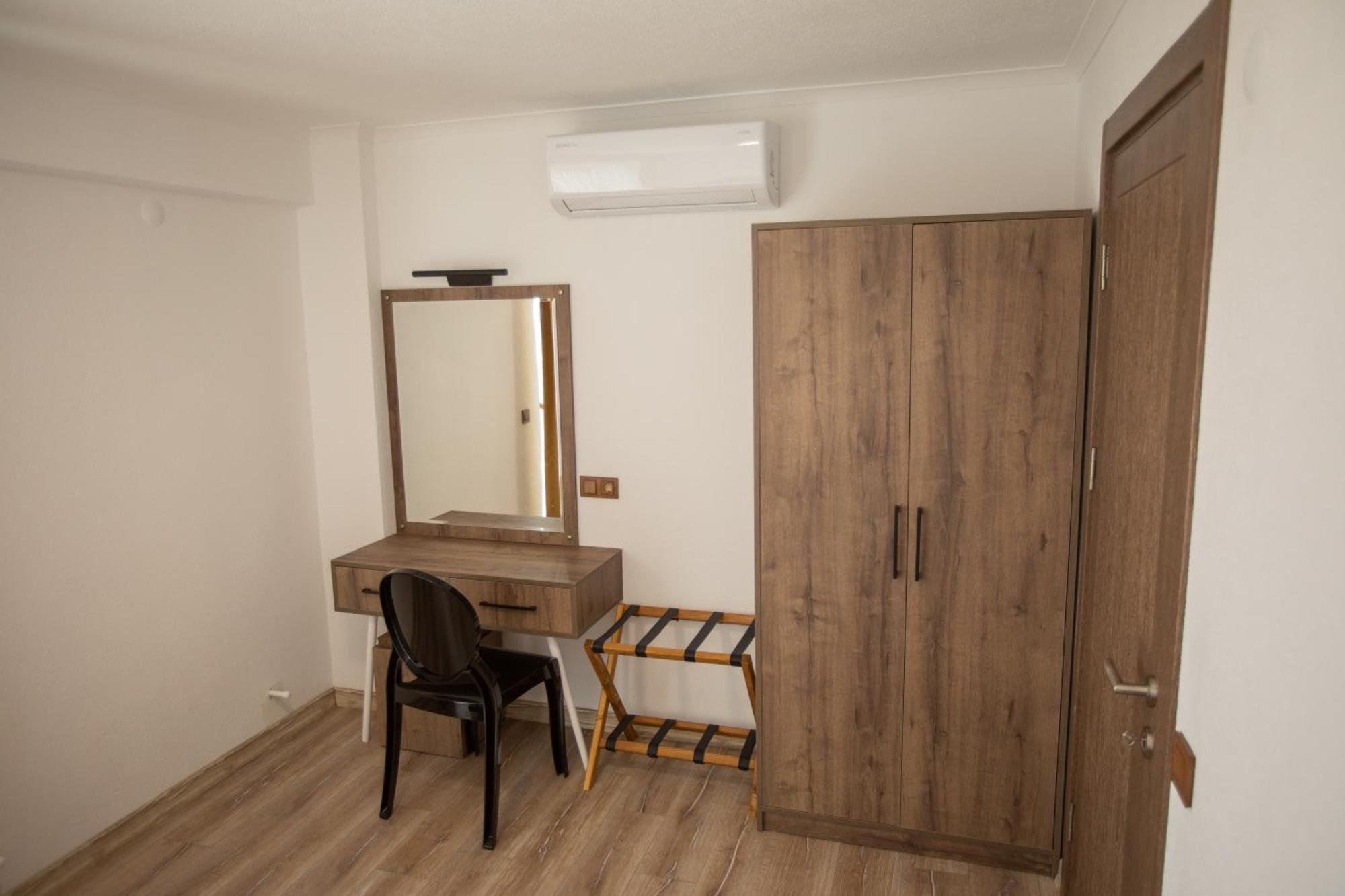 E87 Highway Otel Ören Екстериор снимка