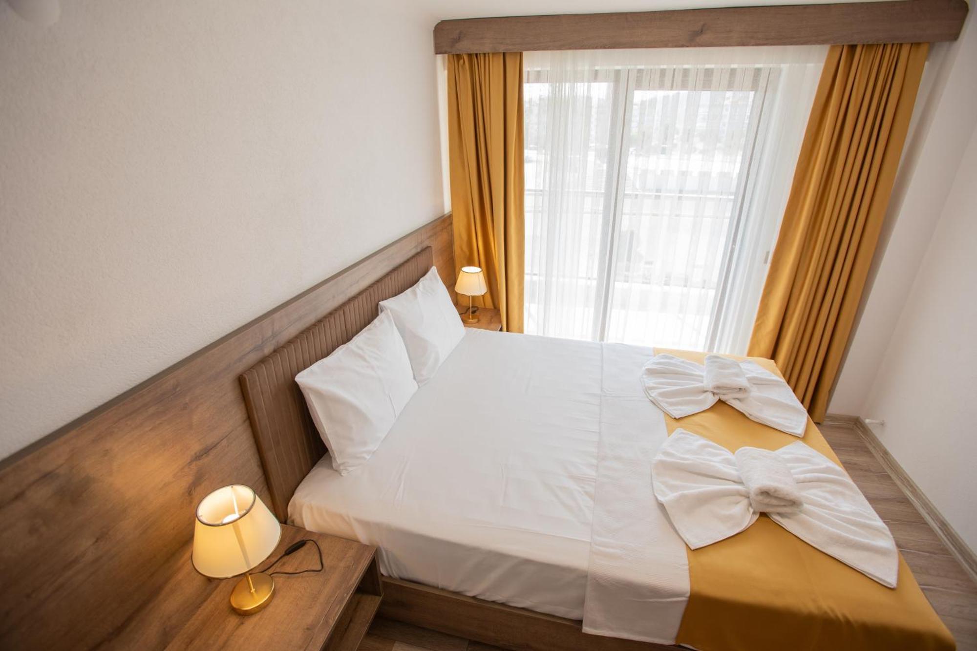 E87 Highway Otel Ören Екстериор снимка