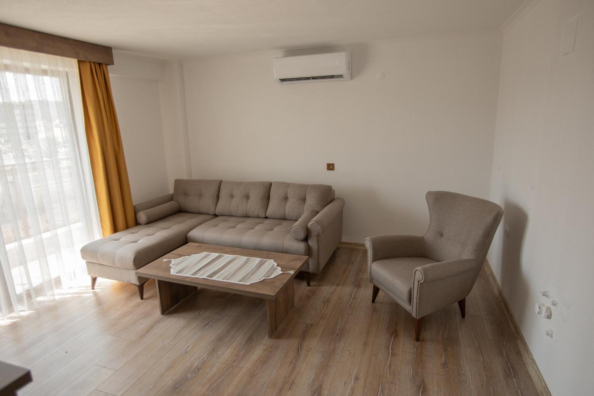 E87 Highway Otel Ören Екстериор снимка