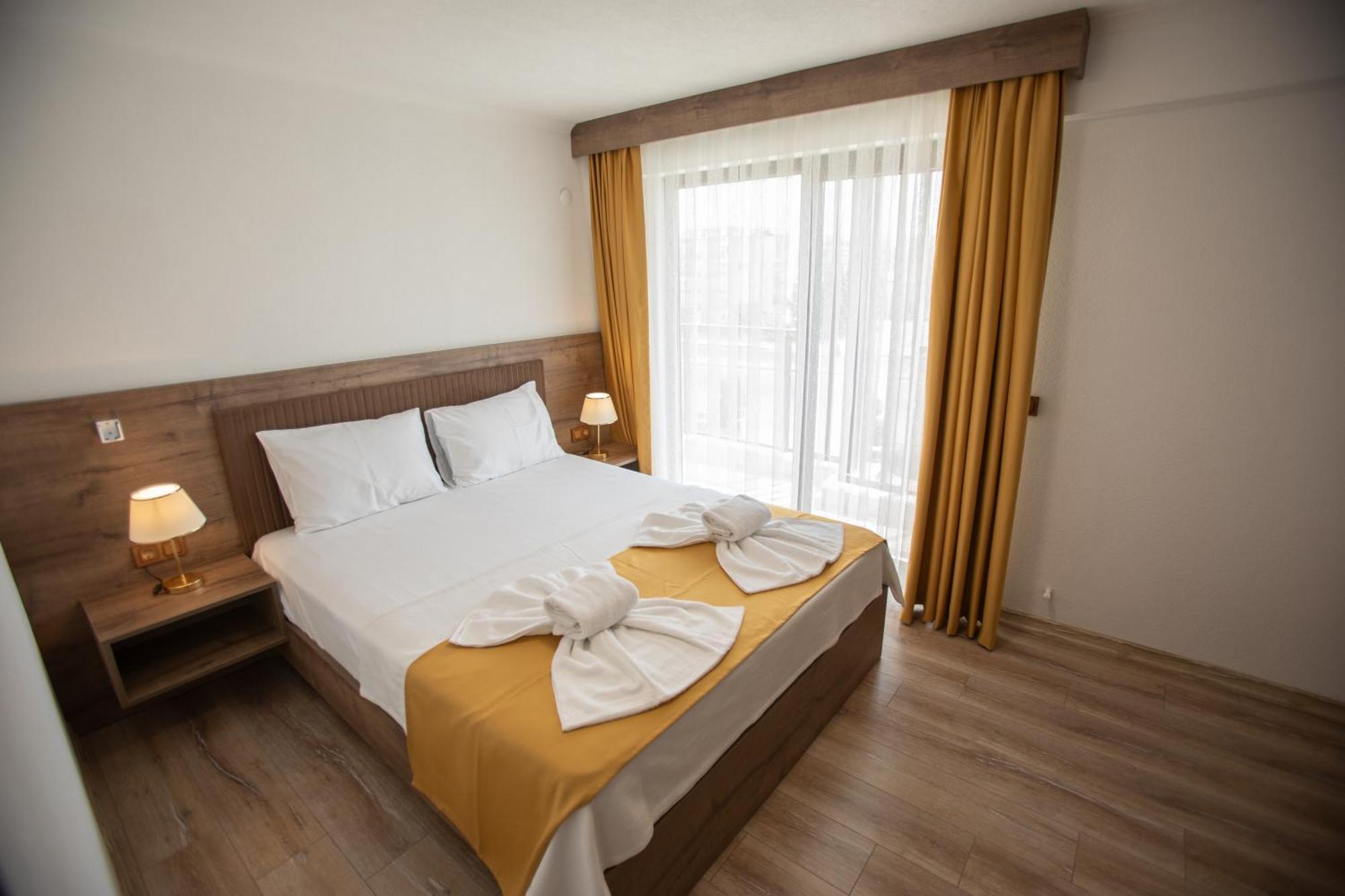 E87 Highway Otel Ören Екстериор снимка