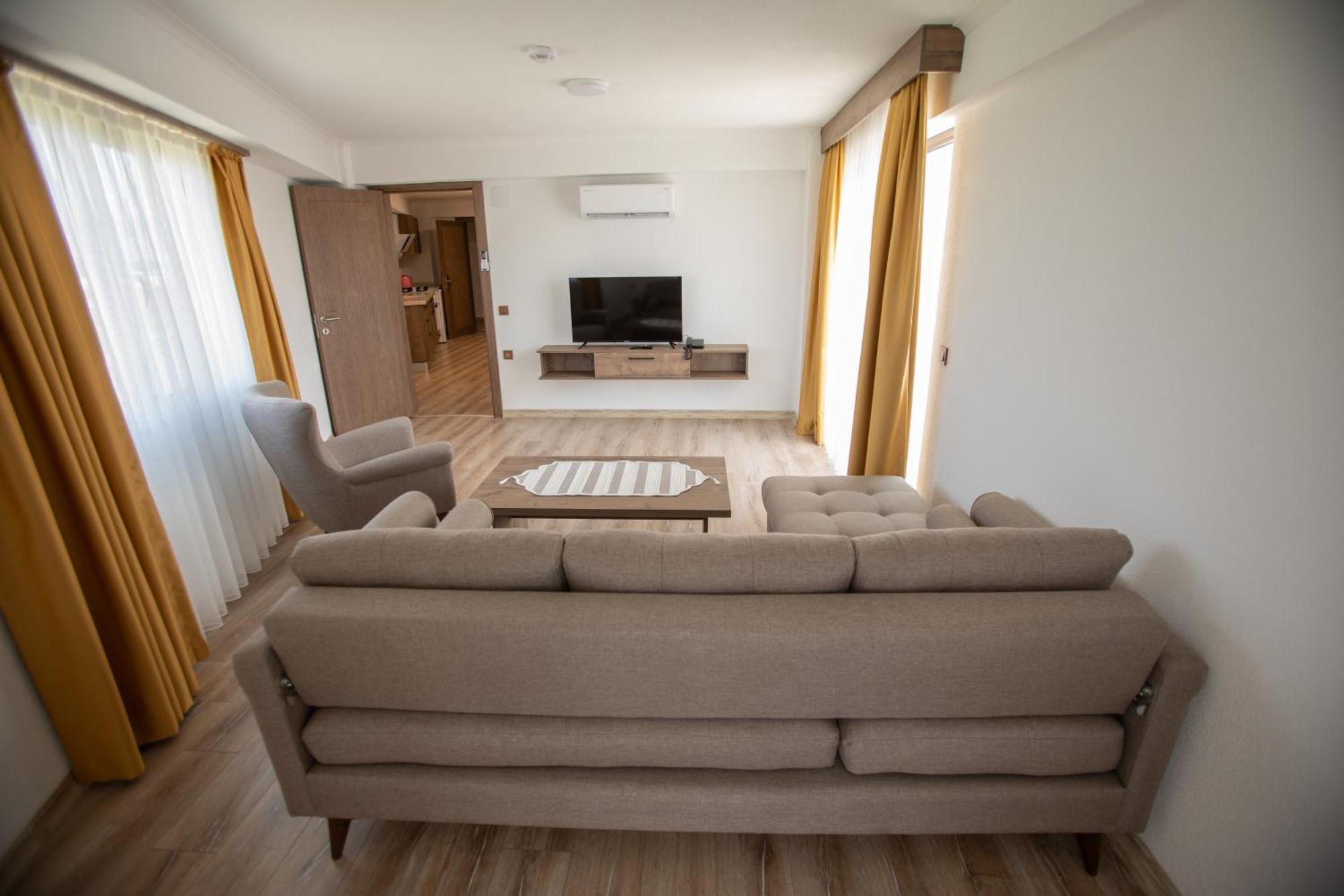 E87 Highway Otel Ören Екстериор снимка