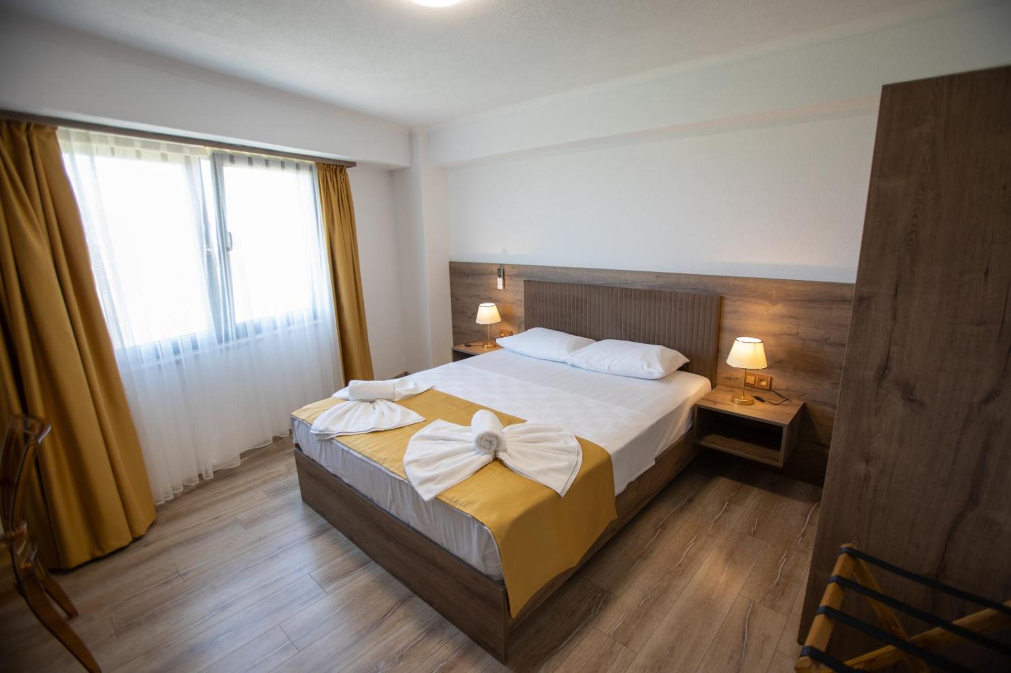 E87 Highway Otel Ören Екстериор снимка