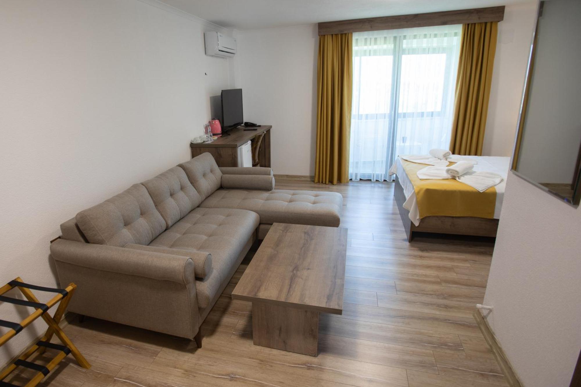 E87 Highway Otel Ören Екстериор снимка