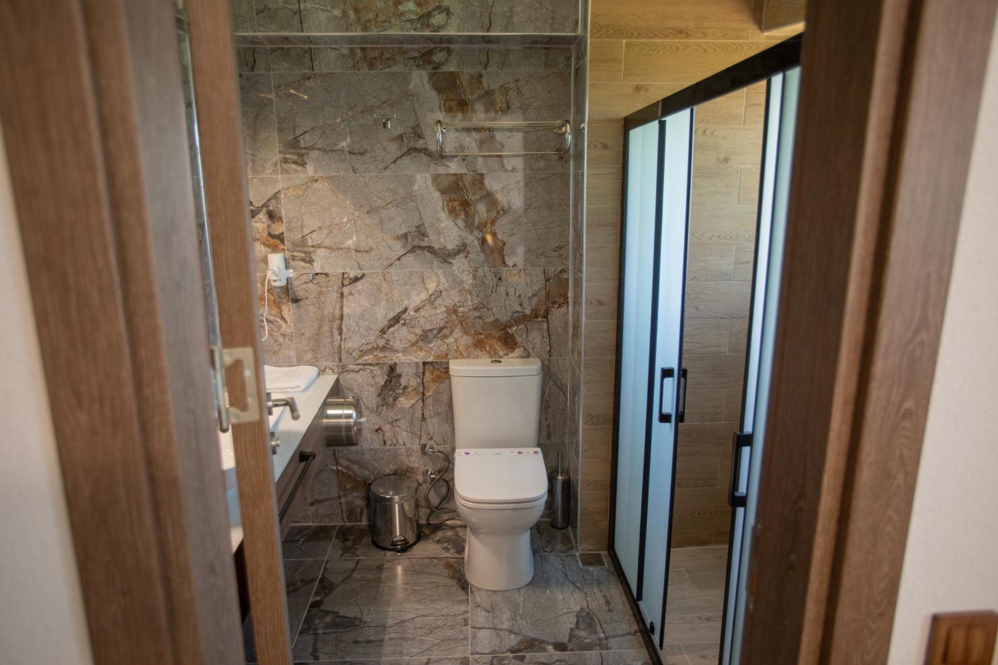 E87 Highway Otel Ören Екстериор снимка