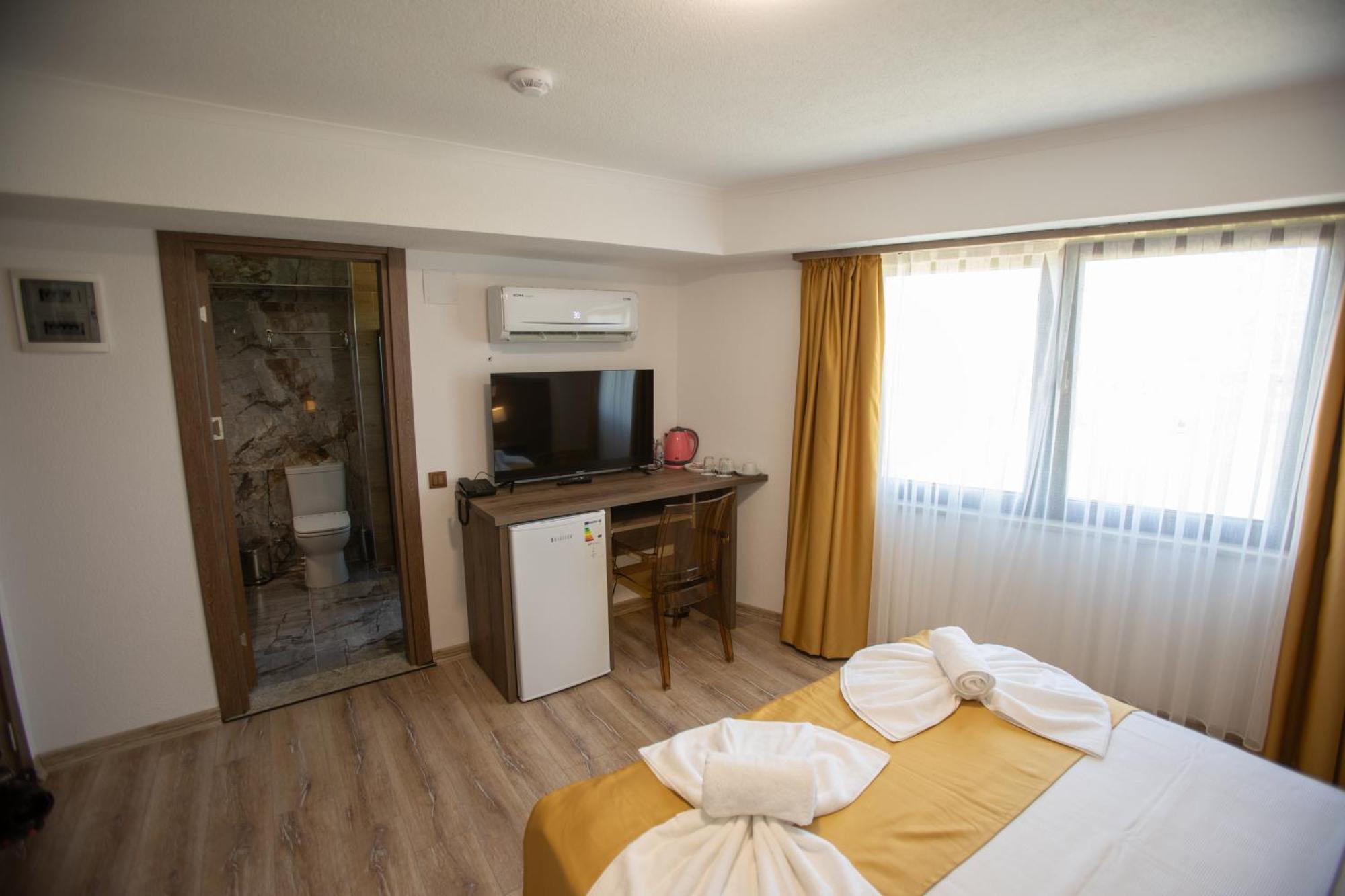 E87 Highway Otel Ören Екстериор снимка